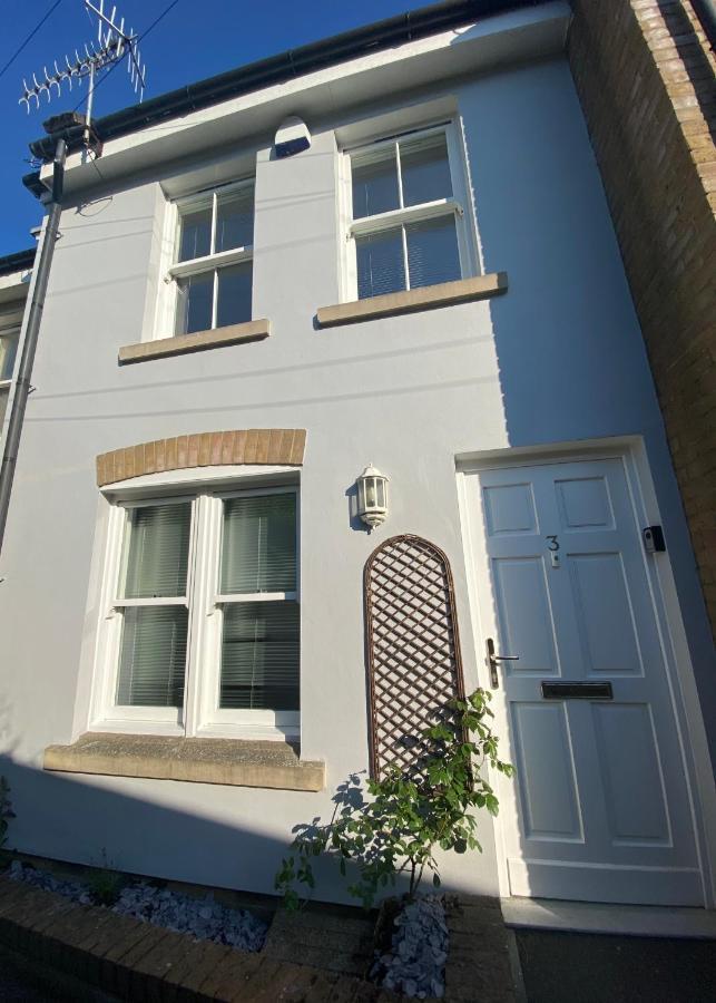 رامْسْغيت Modern Coastal Cottage 5 Minutes From The Ocean -Pet Friendly المظهر الخارجي الصورة